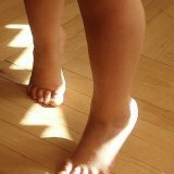 Ребенок ходит на носочках что делать