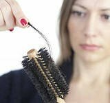 Причины выпадения волос после родов